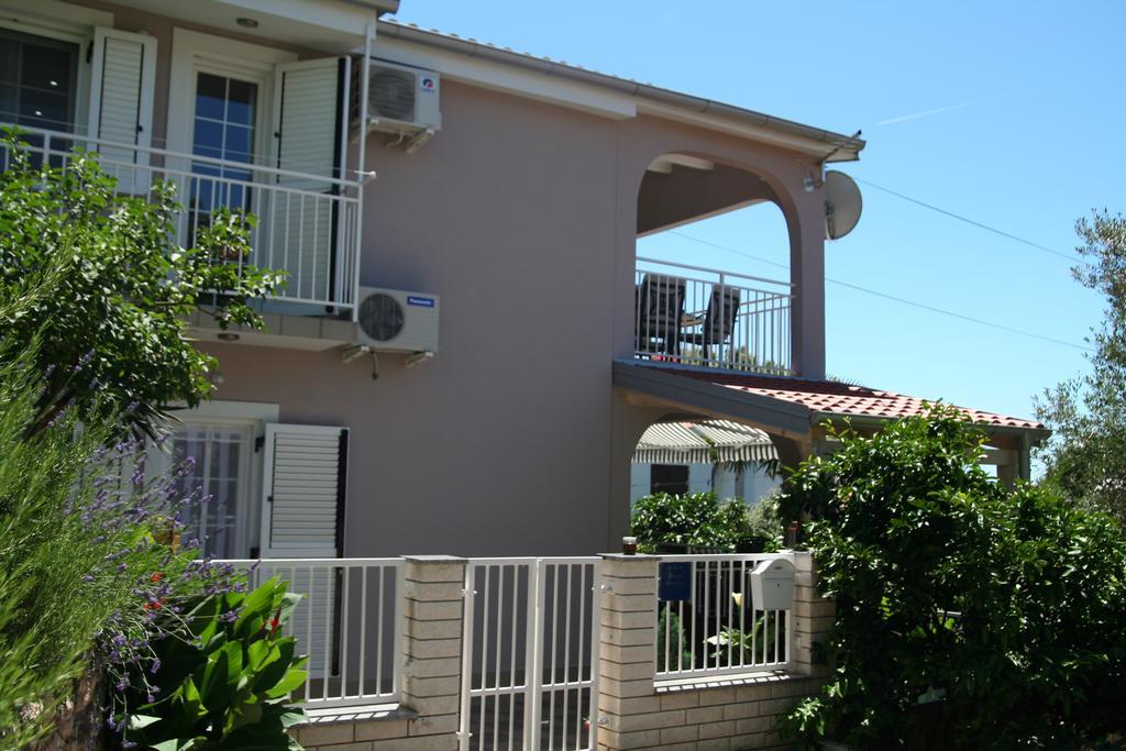 Apartments Soldo Pinezići Exterior foto